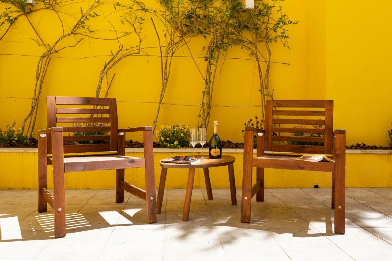 Lisboa Altido Bright And Elegant 1Br Home With Workspace And Huge Terrace In Pena, Close By Viewpoint المظهر الخارجي الصورة