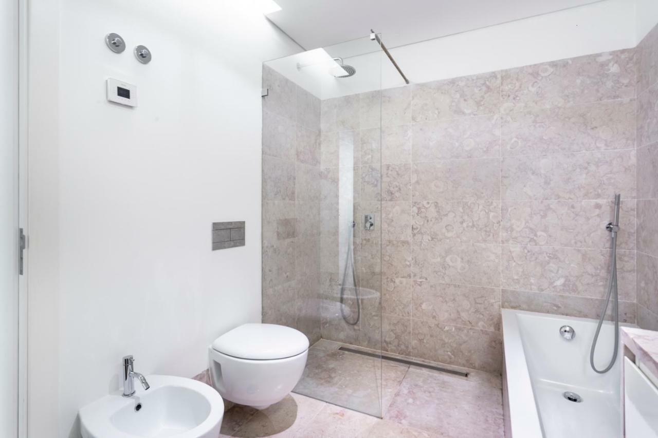 Lisboa Altido Bright And Elegant 1Br Home With Workspace And Huge Terrace In Pena, Close By Viewpoint المظهر الخارجي الصورة