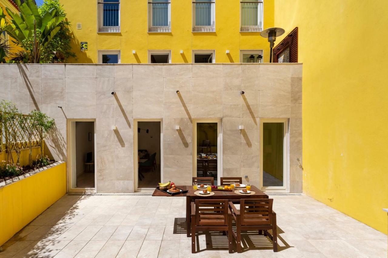 Lisboa Altido Bright And Elegant 1Br Home With Workspace And Huge Terrace In Pena, Close By Viewpoint المظهر الخارجي الصورة