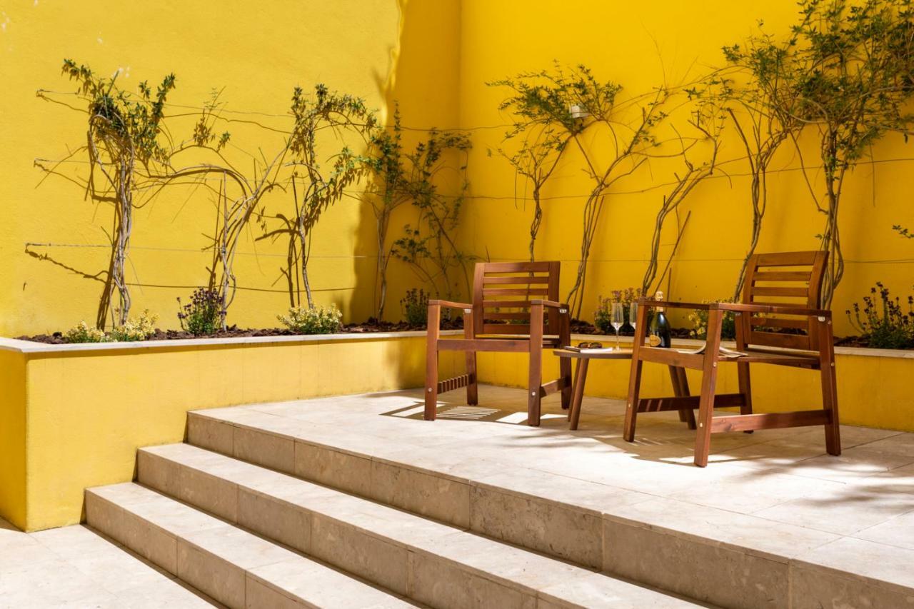 Lisboa Altido Bright And Elegant 1Br Home With Workspace And Huge Terrace In Pena, Close By Viewpoint المظهر الخارجي الصورة