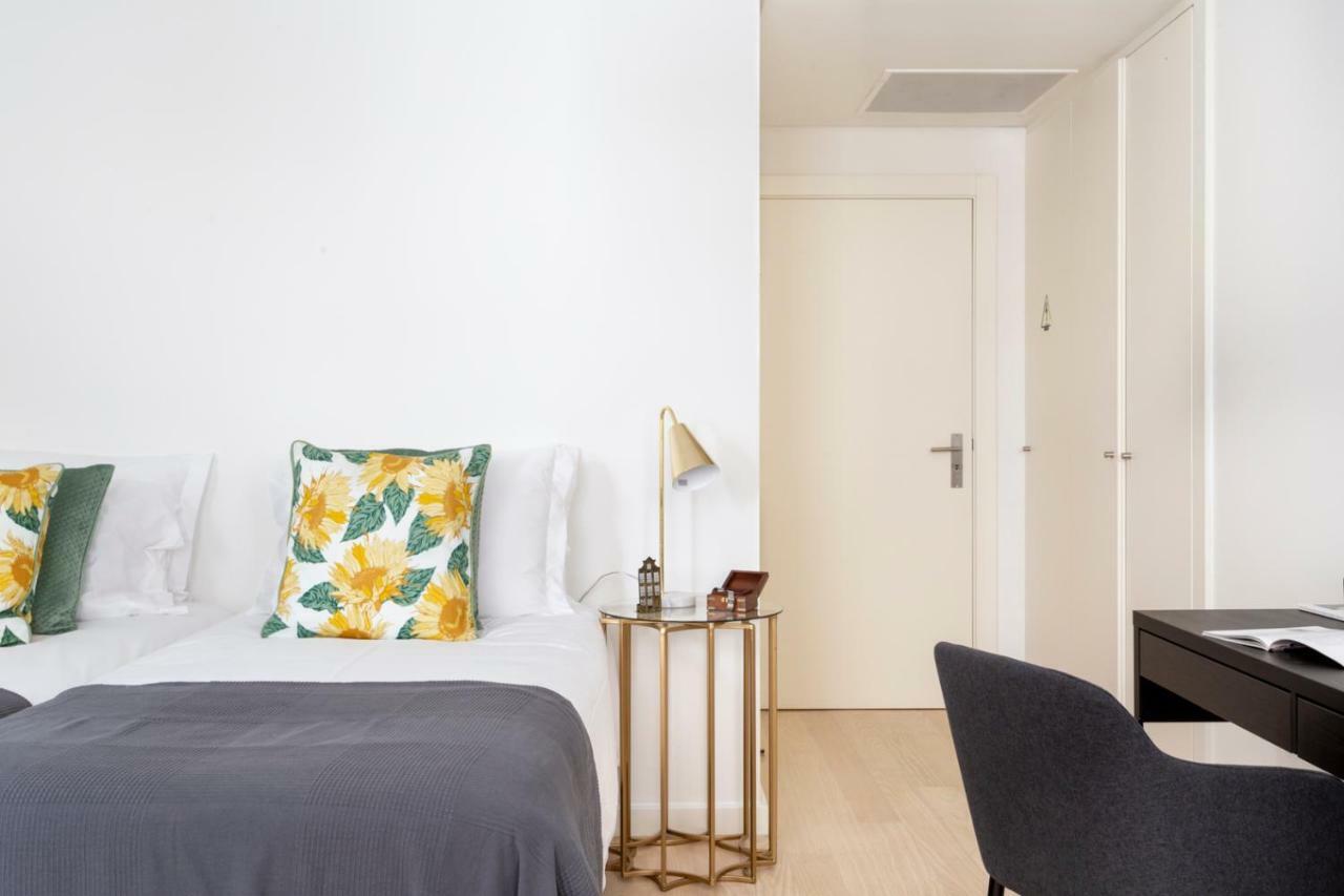 Lisboa Altido Bright And Elegant 1Br Home With Workspace And Huge Terrace In Pena, Close By Viewpoint المظهر الخارجي الصورة