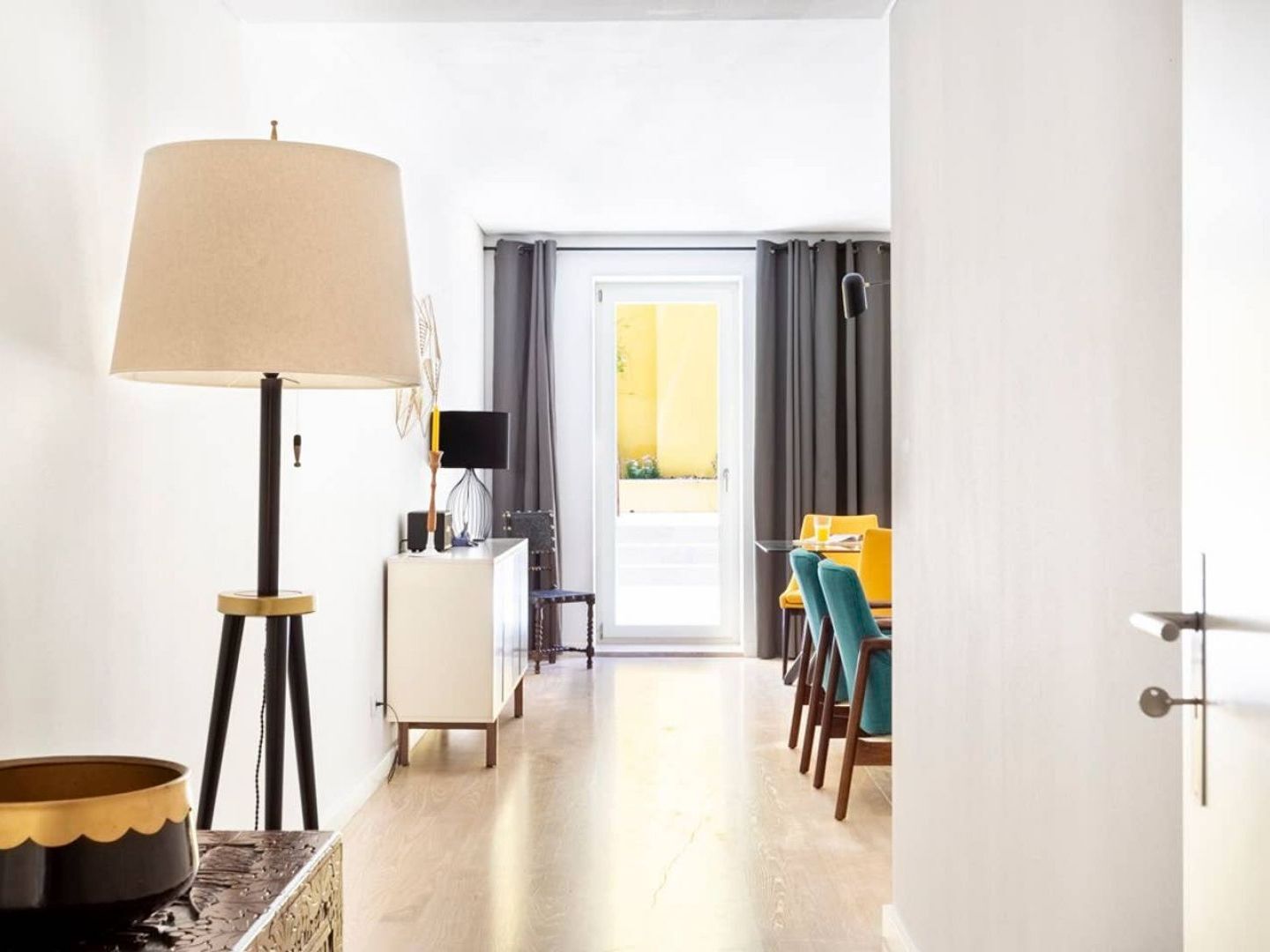 Lisboa Altido Bright And Elegant 1Br Home With Workspace And Huge Terrace In Pena, Close By Viewpoint المظهر الخارجي الصورة